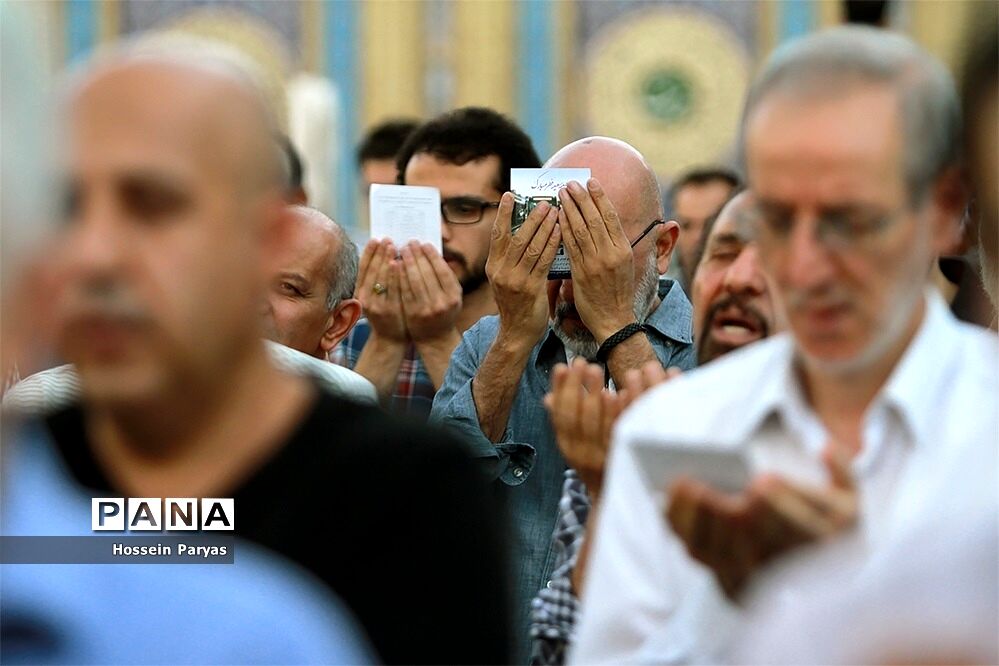 نماز عید فطر در امامزاده صالح(ع)