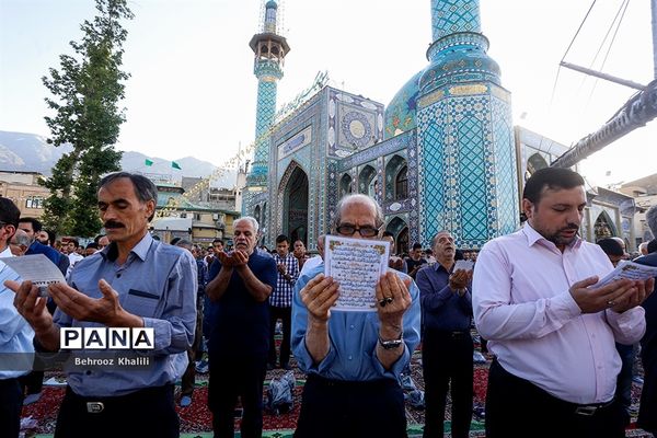 نماز عید فطر در امامزاده صالح(ع)