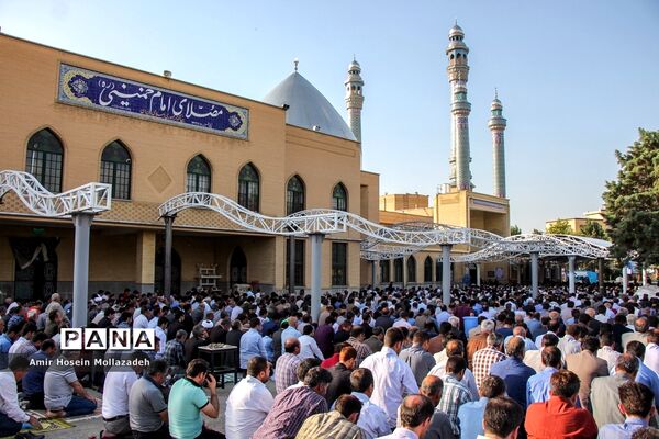 اقامه نماز عید سعید فطر در ارومیه
