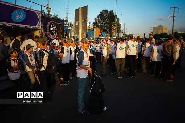 حضور پر شور و فعال دانش آموران پیشتاز در مراسم نماز عید فطر