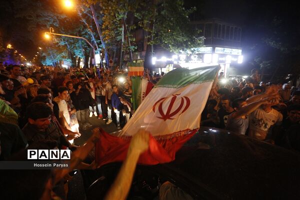 شادی  ایرانیان بعد از برد مراکش