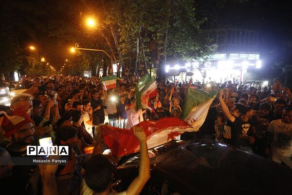 شادی  ایرانیان بعد از برد مراکش