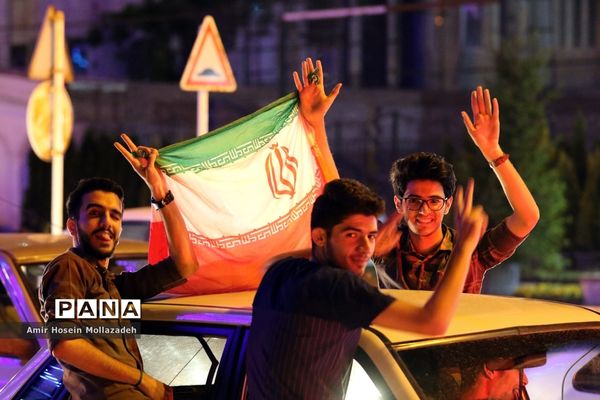 شادی مردم ارومیه پس از برد مراکش