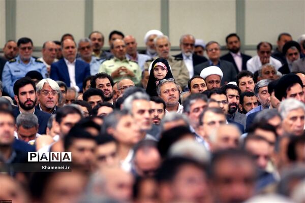 دیدار مسئولان نظام و سفرای کشورهای اسلامی با رهبر معظم انقلاب