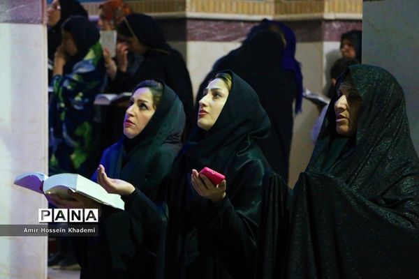 احیای شب بیست و سوم ماه رمضان در امامزادگان کرج