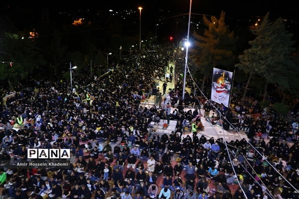 احیای شب بیست و سوم ماه رمضان در امامزادگان کرج