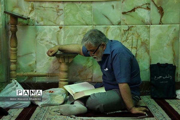 احیای شب بیست و سوم ماه رمضان در امامزادگان کرج