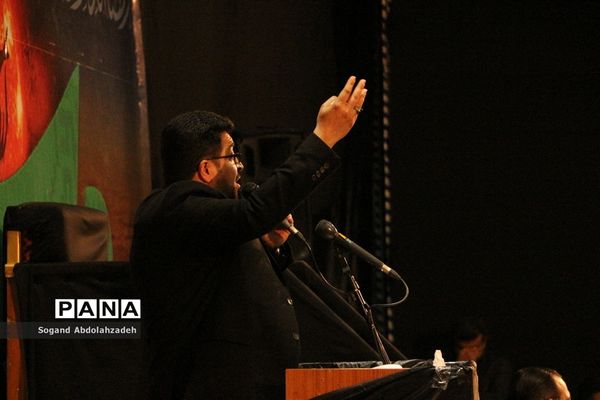 آیین احیای شب‌های قدر در مصلی ساری