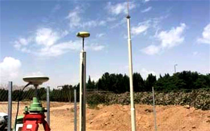 ساخت ایستگاه دائمی GNSS در دانشگاه یزد
