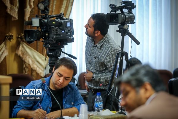 نشست خبری معاون پرورشی و فرهنگی وزارت آموزش و پرورش