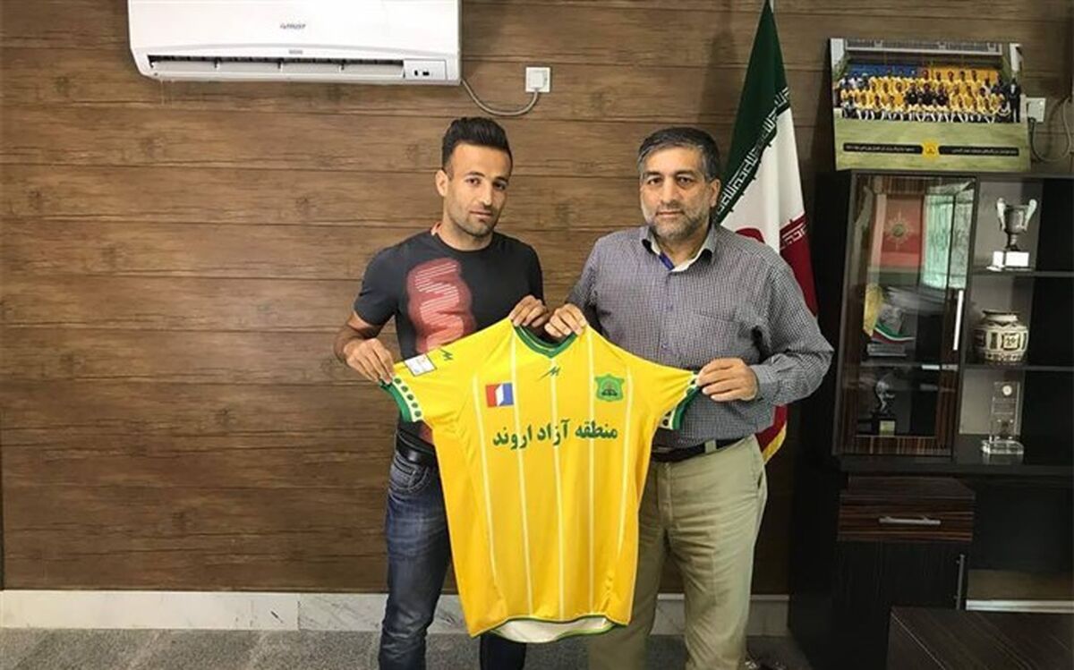 هافبک مشکی‌پوشان به صنعت نفت آبادان پیوست