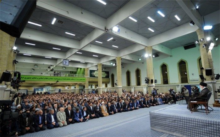 رهبرمعظم انقلاب: مجلس نباید نماد تردید، خودکم‌بینی، یأس، ناامیدی و  توجه نکردن به مسائل کشور باشد