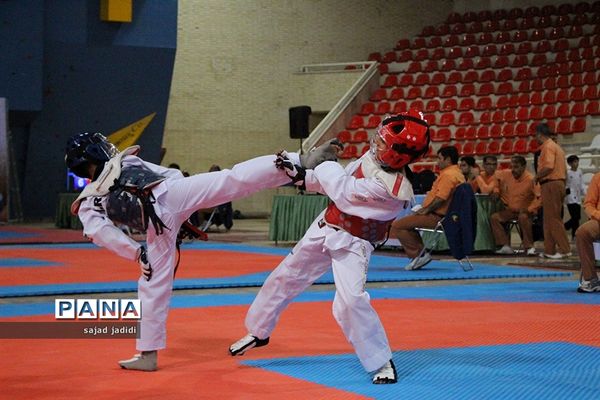 برگزاری مسابقات تکواندو قهرمانی خردسالان کشور در یزد