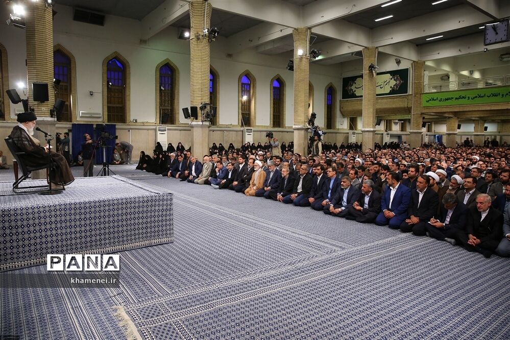 دیدار رئیس و نمایندگان مجلس شورای اسلامی با مقام معظم رهبری