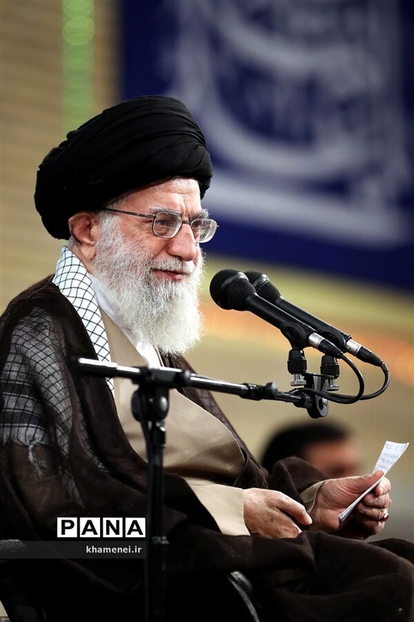 دیدار رئیس و نمایندگان مجلس شورای اسلامی با مقام معظم رهبری