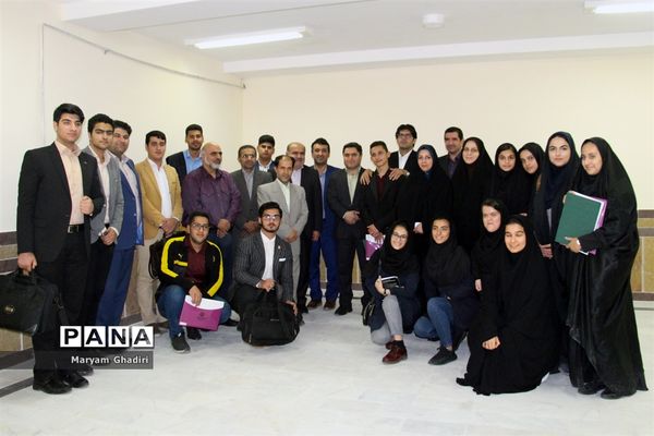 نخستین نشست اعضای دوره جدید شورا و مجلس دانش‌آموزی مازندران