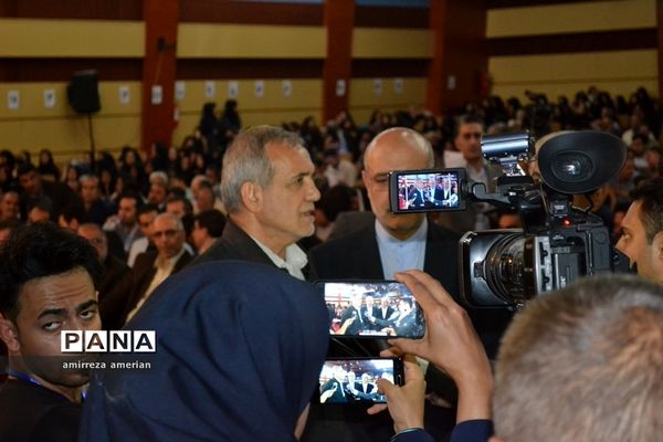 همایش بزرگ روایت خدمت در استان سمنان