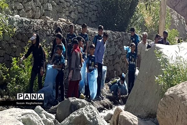 حضور ورزشکاران شهرستان اسلامشهر در طرح پاکسازی رودخانه کن