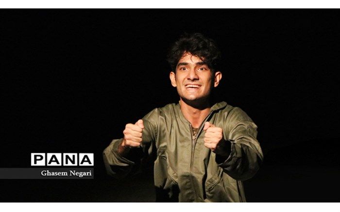 عشق و علاقه به تئاتر با هیچ چیز دیگری قابل قیاس نیست