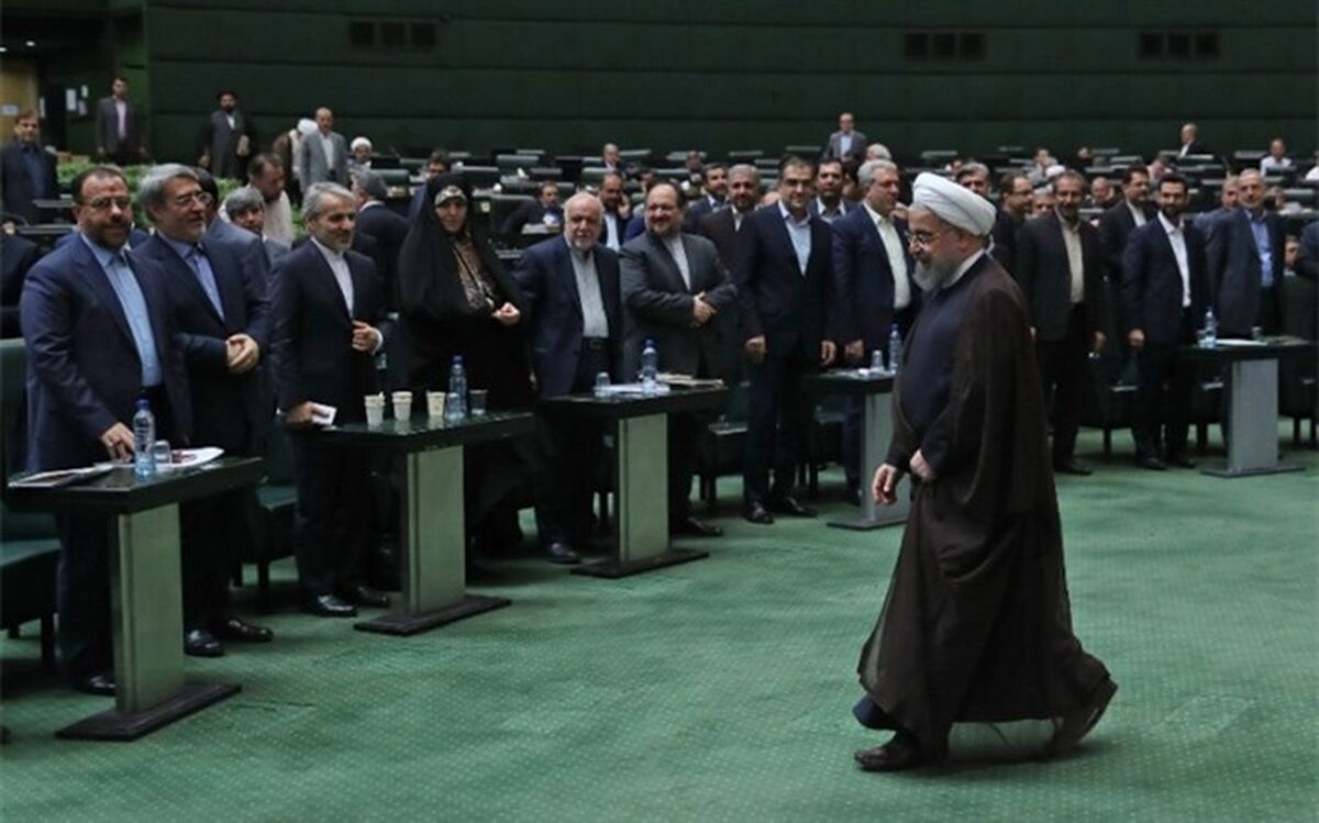 نماینده مجلس: قاطعانه باید از دولت حمایت کنیم