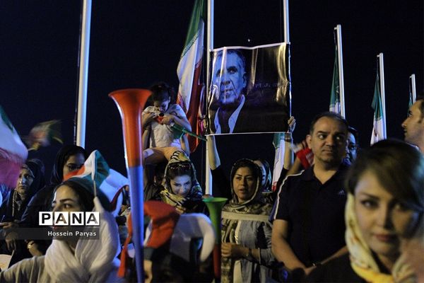 استقبال مردمی از ورود تیم ملی  به ایران
