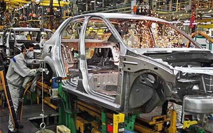 رئیس انجمن قطعه‌سازان:‌ همه قطعات وارداتی تولید خودرو  در گروه یک کالایی قرار گیرد