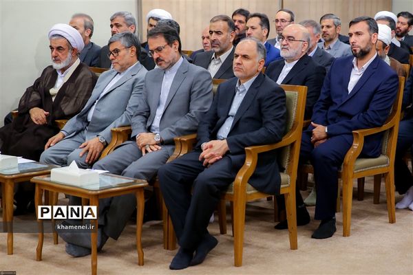 دیدار رئیس و مسئولان قوه قضائیه با رهبر کبیر انقلاب