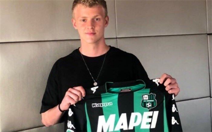 مهاجم اینترمیلان به ساسولو پیوست