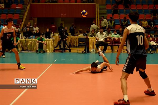 مسابقات قهرمانی والیبال نوجوانان آسیا در تبریز/ژاپن 3 -0– چین