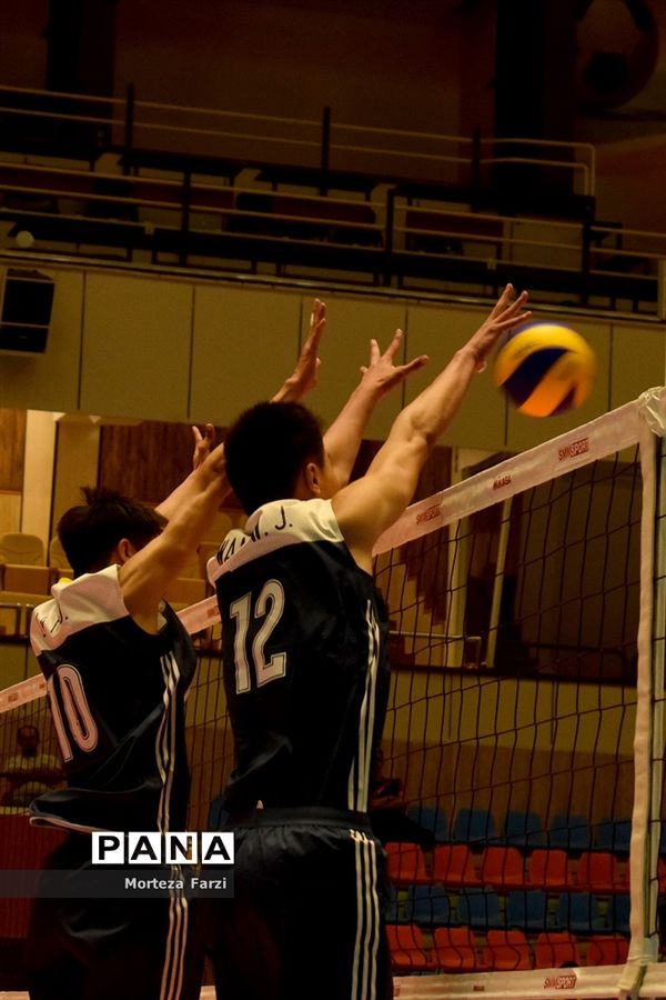 مسابقات قهرمانی والیبال نوجوانان آسیا در تبریز/ژاپن 3 -0– چین