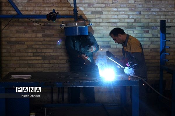 بازدید استاندار آذربایجان شرقی از واحد های تولیدی و صنعتی شهرک سلیمی