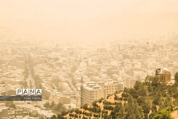 مهمان ناخوانده هوای سنندج