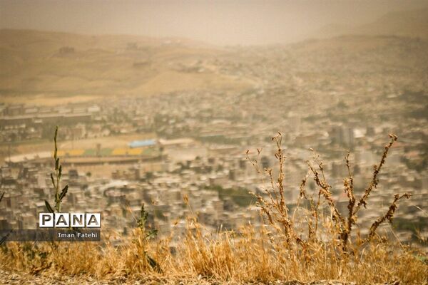 مهمان ناخوانده هوای سنندج