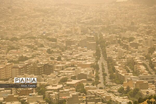 مهمان ناخوانده هوای سنندج