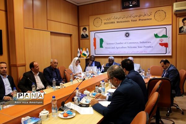 نشست کاردار سفارت کشور ساحل‌عاج در جمهوری اسلامی ایران با فعالان اقتصادی سمنان در اتاق بازرگانی