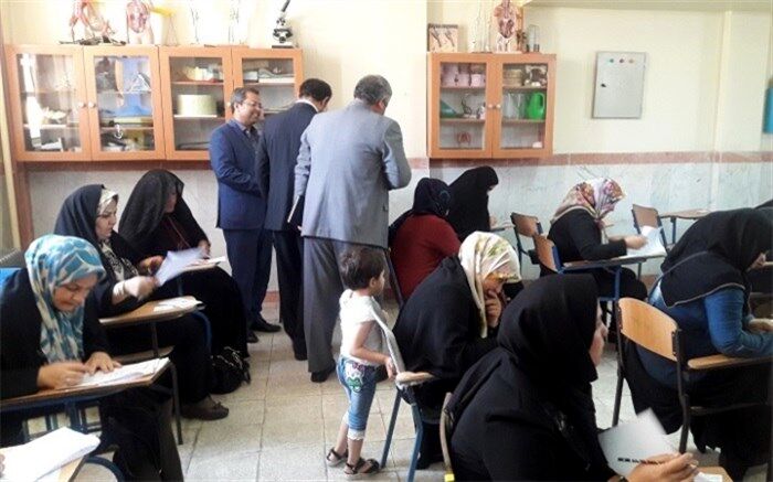 بازدید از حوزه امتحانی دوره انتقال سواد آموزان سال 97 آموزش و پرورش ناحیه یک شهرری