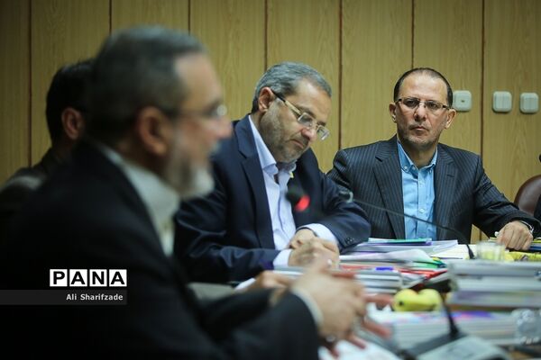 جلسه هیأت امنای سازمان دانش آموزی با حضور وزیر آموزش و پرورش