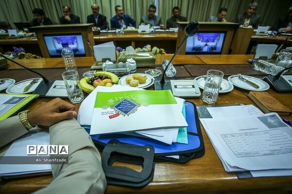 جلسه هیأت امنای سازمان دانش آموزی با حضور وزیر آموزش و پرورش
