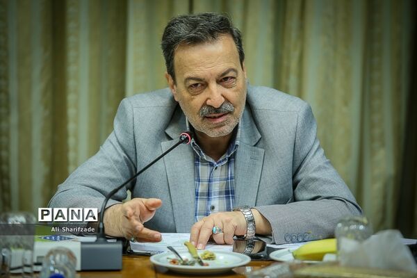 جلسه هیأت امنای سازمان دانش آموزی با حضور وزیر آموزش و پرورش