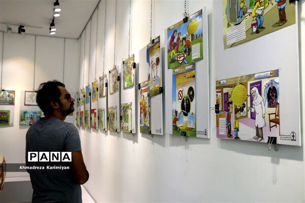افتتاحیه نمایشگاه  مبارزه با مواد مخدر و رفتارهای پرخطر