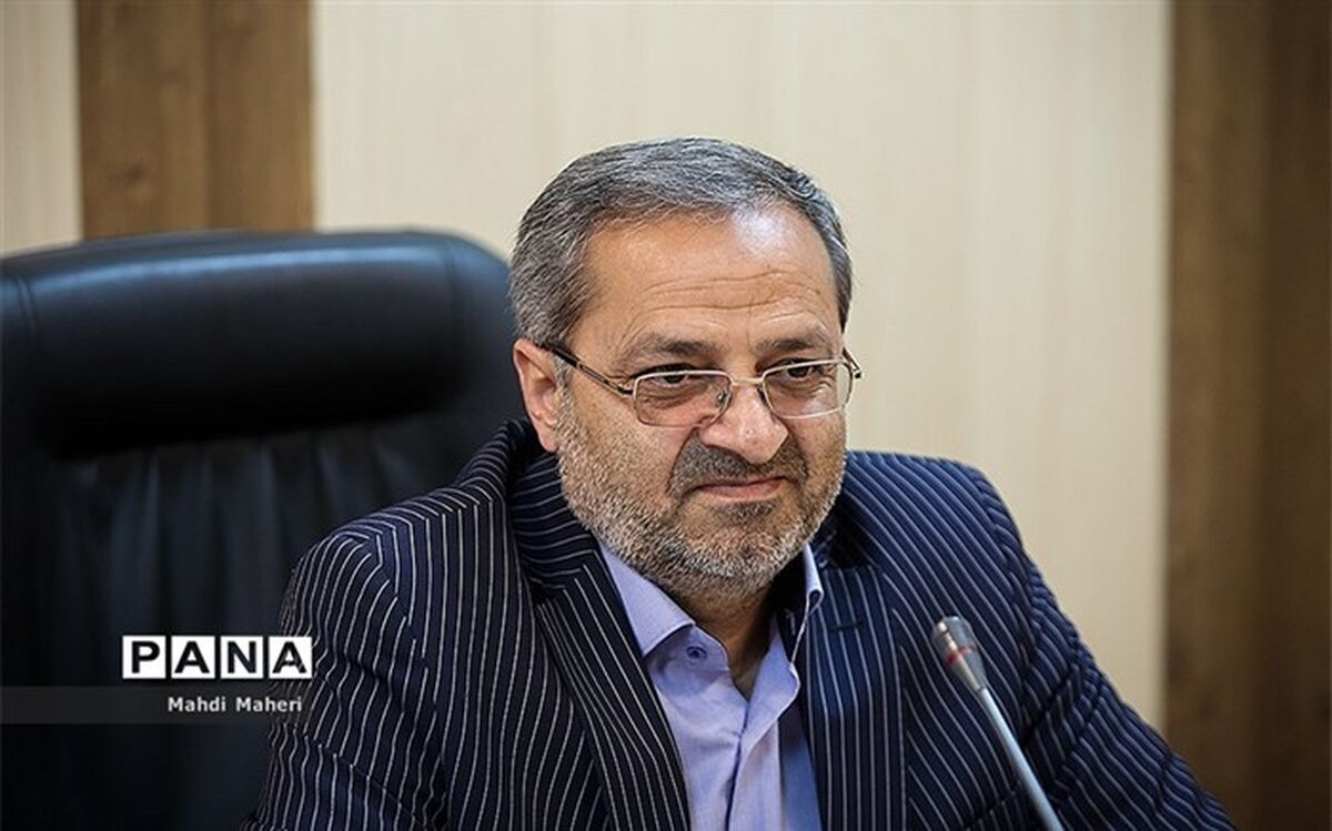 کاظمی: فعالیت‌های تیمی و گروهی بهترین بستر برای تربیت دانش‌آموزان است
