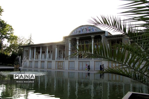 گلشن  قاجار