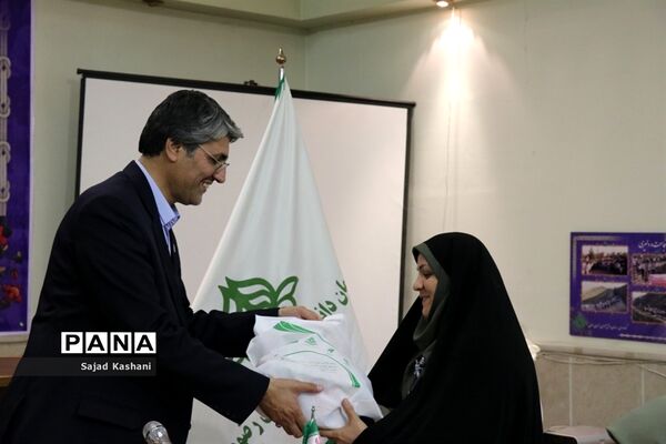 نشست هم اندیشی مدرسان تشکیلات پیشتازان سازمان دانش آموزی خراسان رضوی(1)