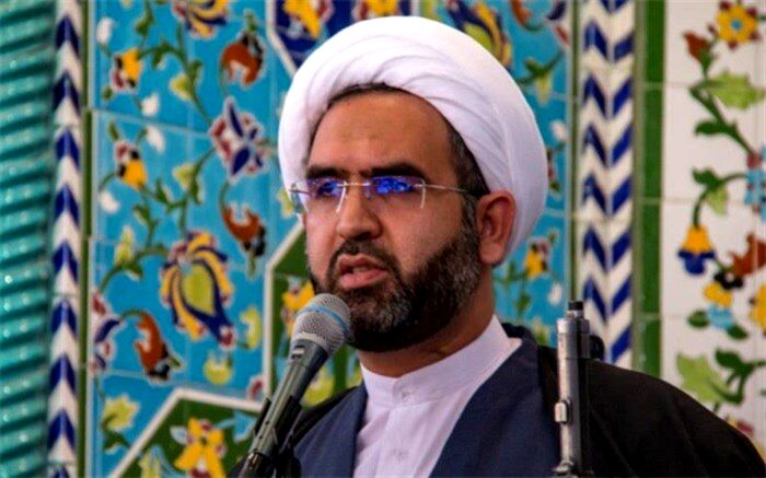 امام جمعه مهریز: پاسگاه شهید مدنی  مهریز بنا به درخواست مردم  باید منتقل شود