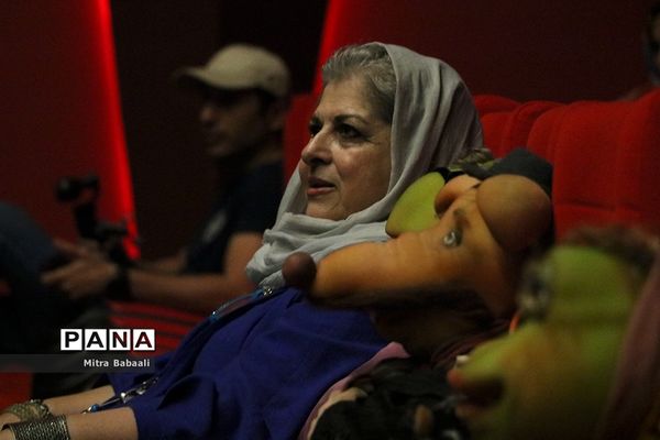 اکران خصوصی فیلم سینمایی «خاله قورباغه»