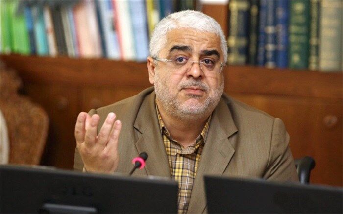 جعفرزاده، عضو کمیسیون برنامه و بودجه مجلس: بازار نباید وارد مسیر براندازان شود، دودش به چشم خودش می‌رود