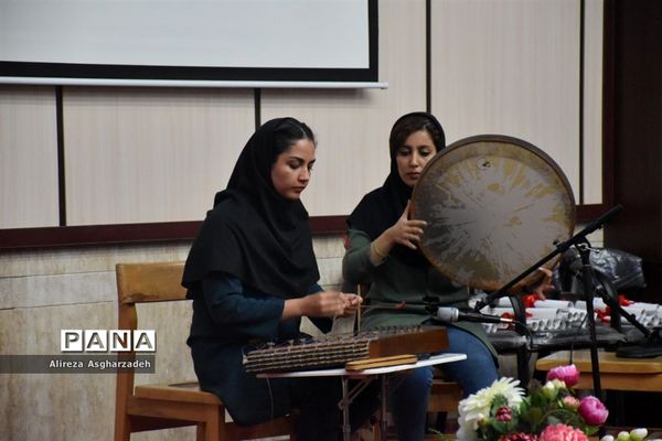 جشن فارغ‌التحصیلی دانشجوهای دانشگاه مازندران