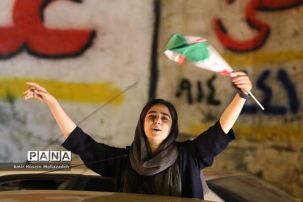 شادی مردم ارومیه پس از آخرین بازی ایران در جام جهانی