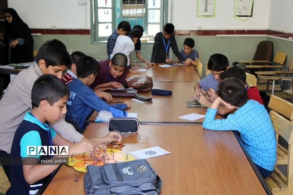 رقابت برگزیدگان مسابقات دانش‌آموزی تورنی تیم  ریاضی یزد