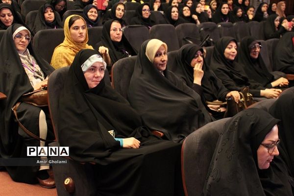 مراسم اختتامیه کنگره ملی پرسش مهر هجدهم